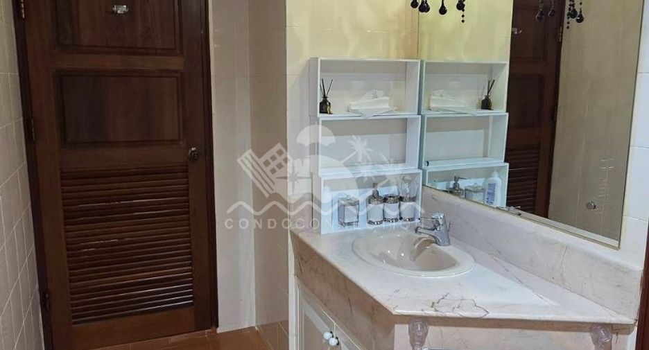 For sale 3 bedrooms condo in North Pattaya, Pattaya