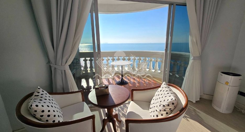 For sale 3 bedrooms condo in North Pattaya, Pattaya
