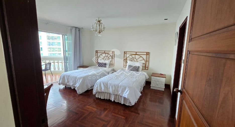For sale 3 bedrooms condo in North Pattaya, Pattaya