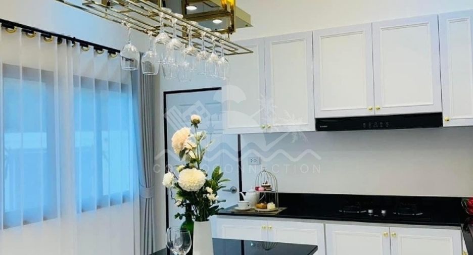 For sale 4 bedrooms house in Bang Lamung, Chonburi