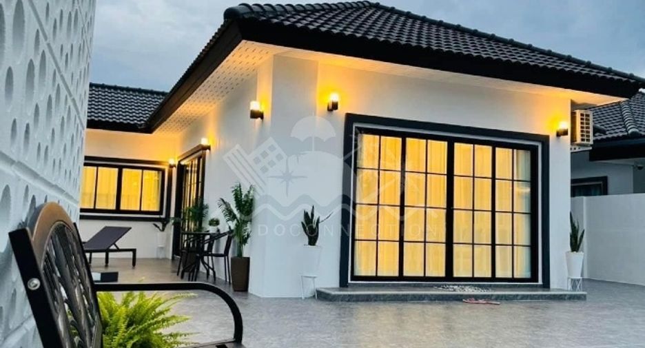 For sale 4 bedrooms house in Bang Lamung, Chonburi
