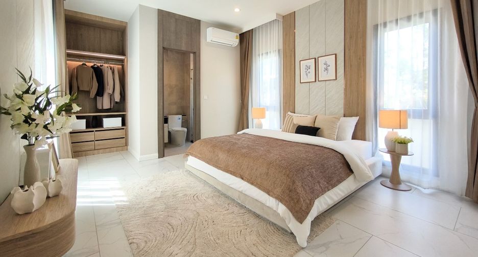 For sale 4 bedrooms house in East Pattaya, Pattaya