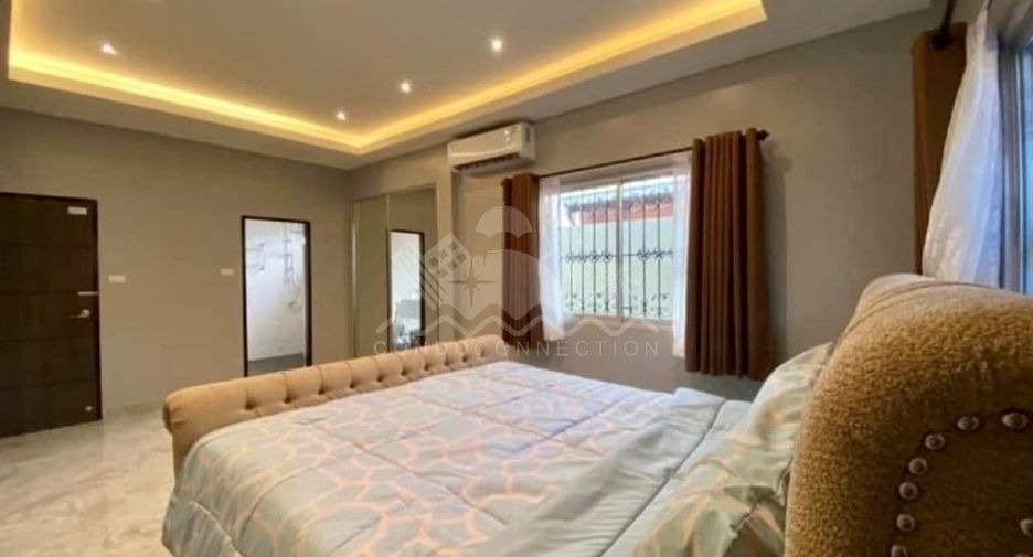 For sale 3 bedrooms house in Jomtien, Pattaya
