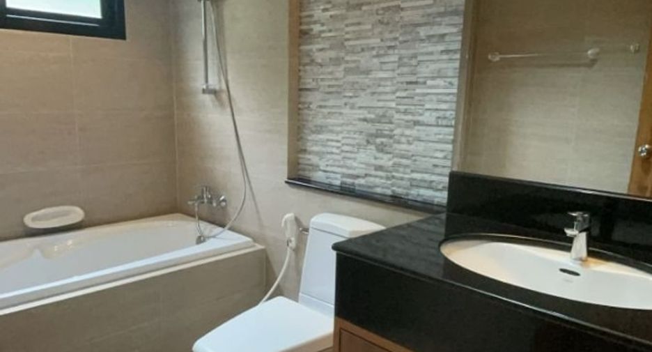 À vendre 3 chambres maison à Huay Yai, Pattaya