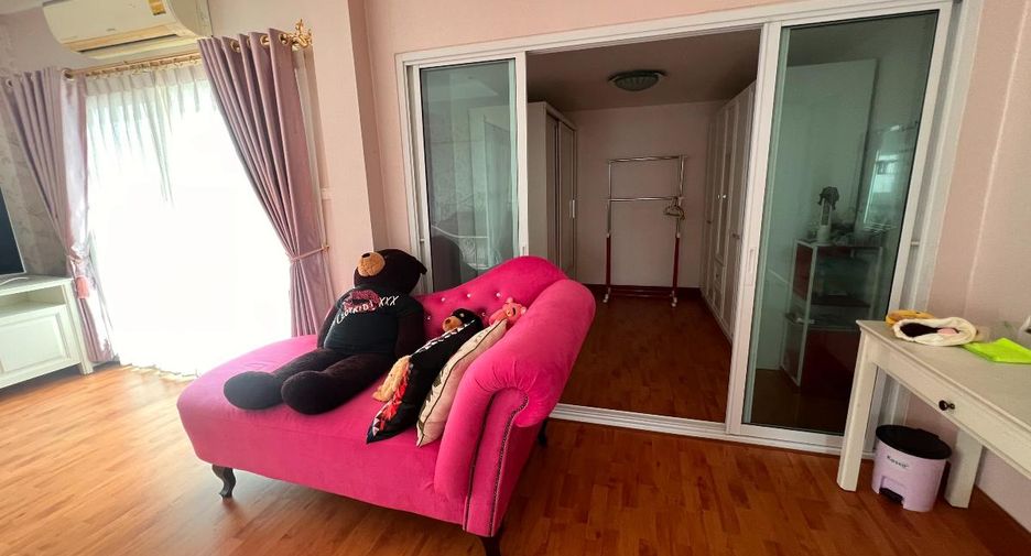 À vendre 5 chambres maison à East Pattaya, Pattaya