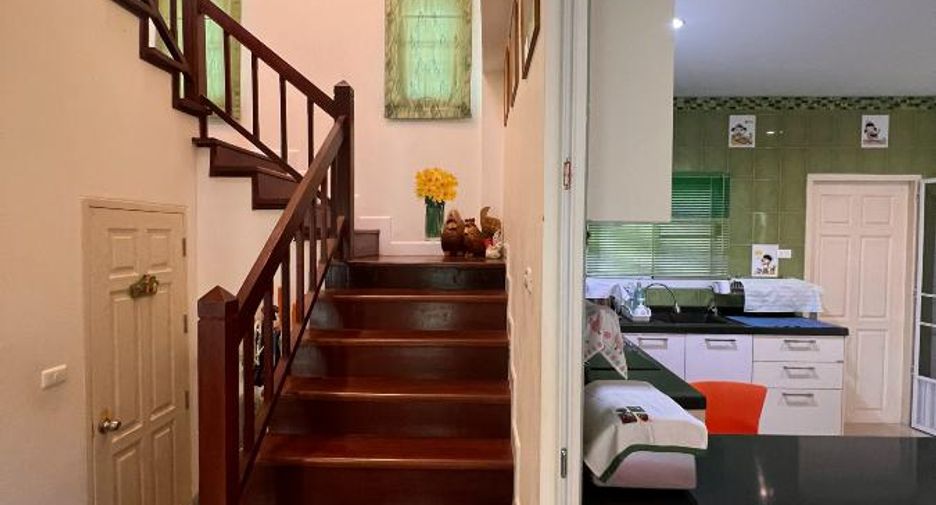 À vendre 5 chambres maison à East Pattaya, Pattaya