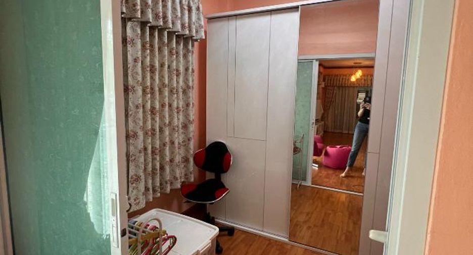 À vendre 5 chambres maison à East Pattaya, Pattaya