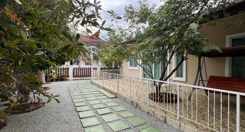 À vendre 5 chambres maison à East Pattaya, Pattaya