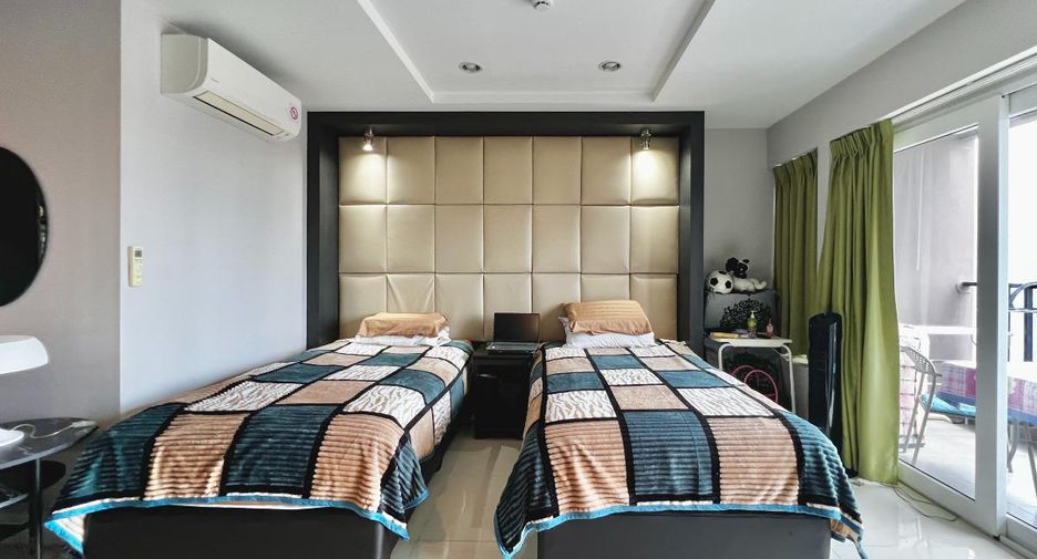 For sale studio condo in Pratumnak, Pattaya