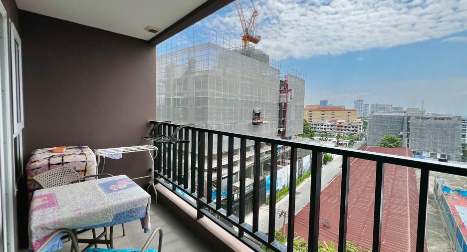 For sale studio condo in Pratumnak, Pattaya