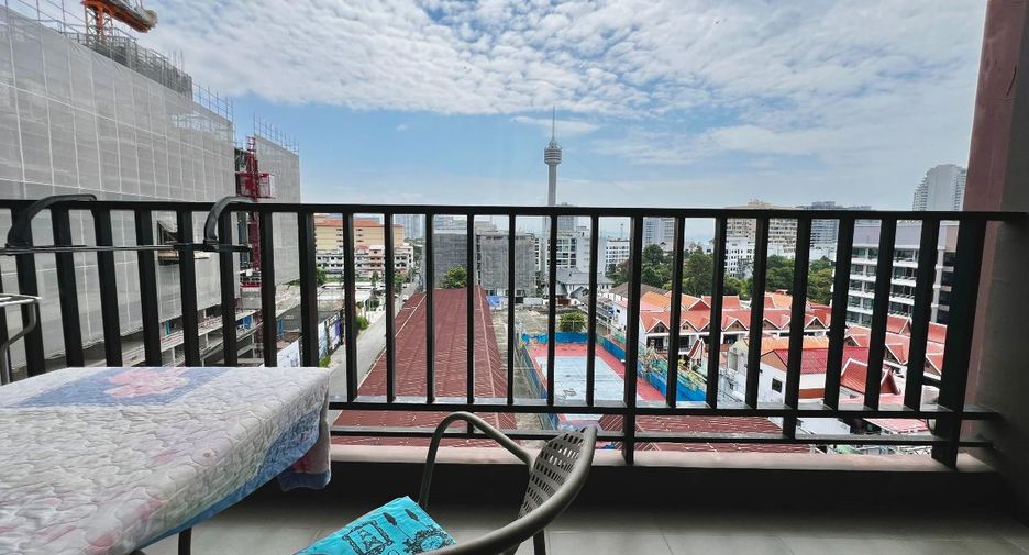 For sale studio condo in Pratumnak, Pattaya