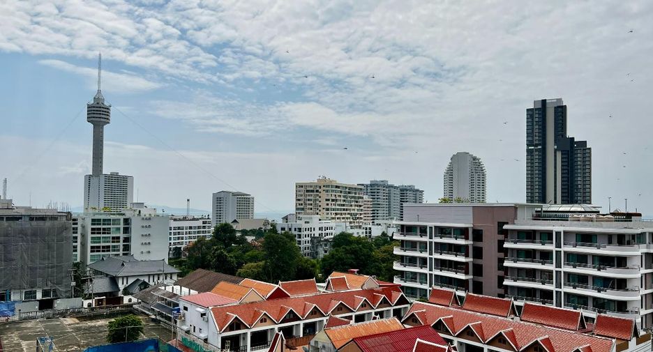 For sale studio condo in Pratumnak, Pattaya