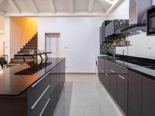 For sale 6 ベッドルーム house in Bang Lamung, Chonburi
