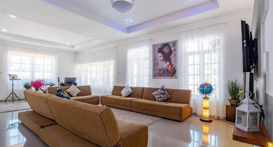 For sale 6 bedrooms house in East Pattaya, Pattaya