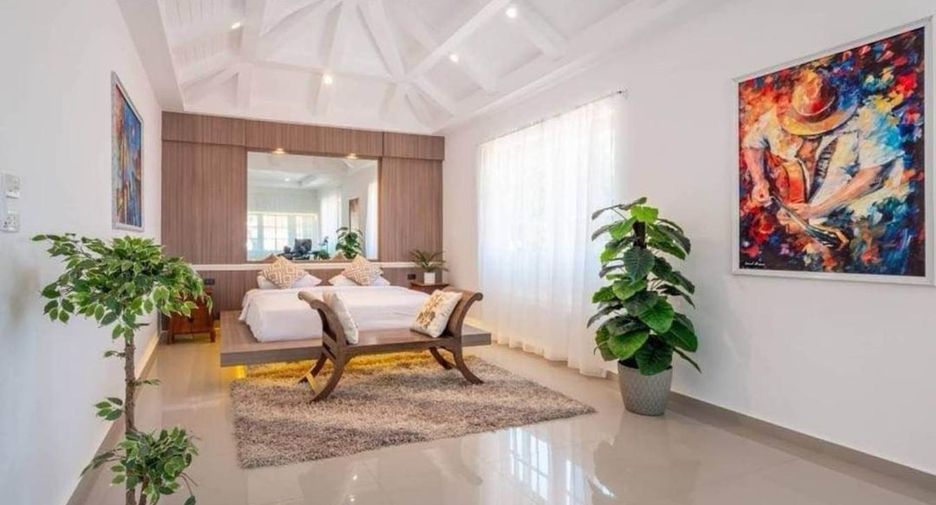 For sale 6 bedrooms house in East Pattaya, Pattaya