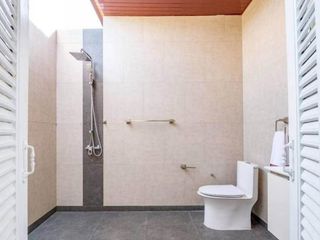For sale 6 ベッドルーム house in Bang Lamung, Chonburi
