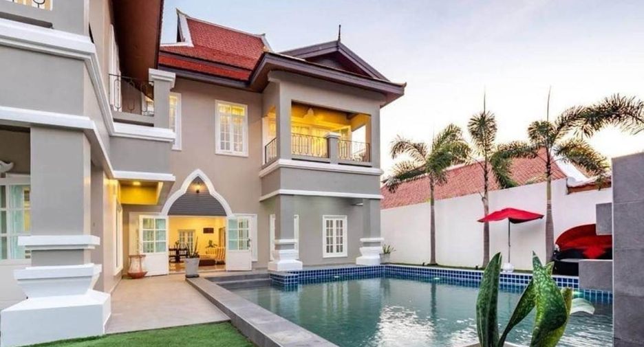 For sale 6 bedrooms house in East Pattaya, Pattaya