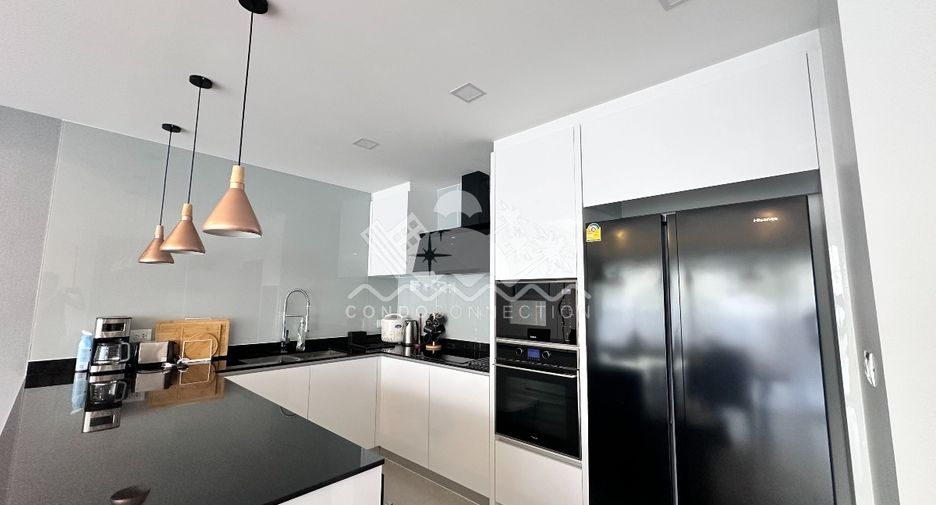 For sale 4 bedrooms house in South Pattaya, Pattaya