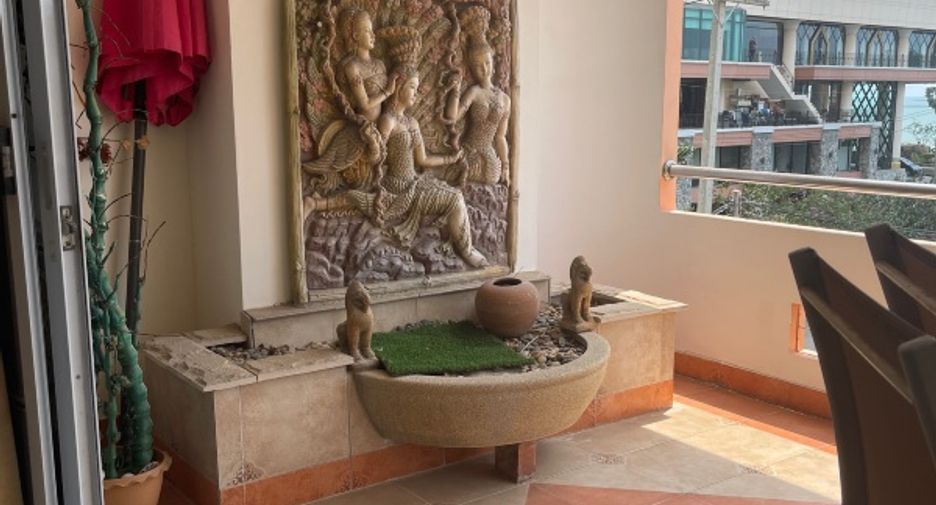 For sale 2 bedrooms condo in North Pattaya, Pattaya