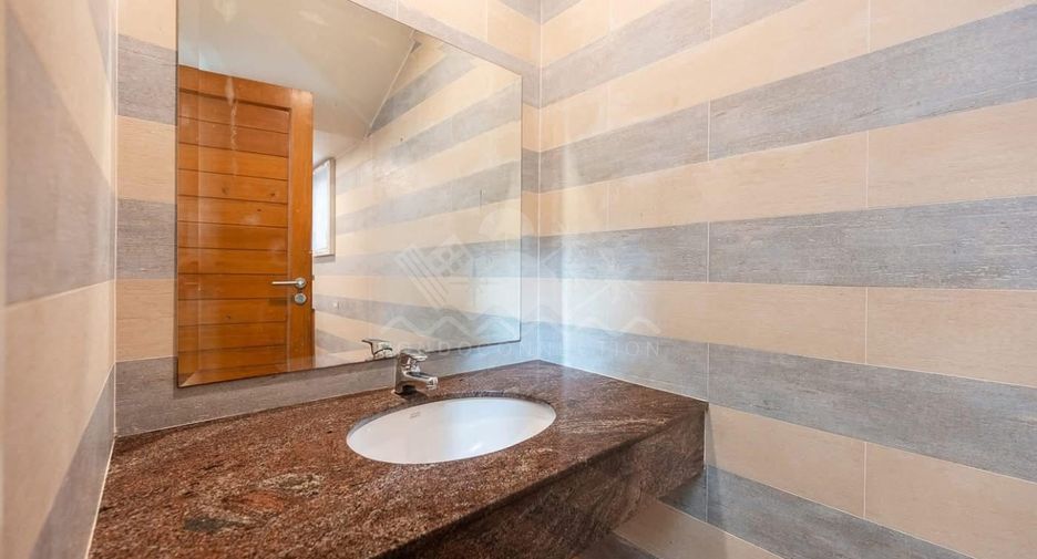 For sale 3 bedrooms house in North Pattaya, Pattaya