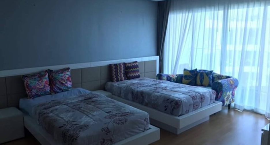 For sale 2 bedrooms condo in Pratumnak, Pattaya