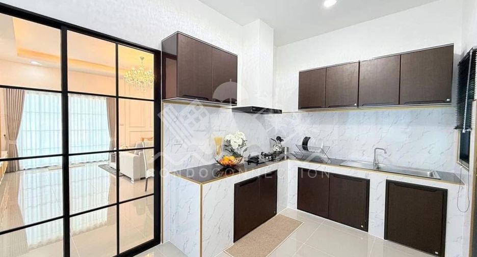 For sale 3 bedrooms house in Bang Lamung, Chonburi