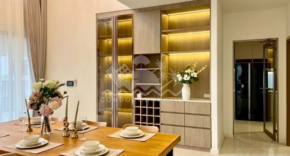 For sale 4 bedrooms house in East Pattaya, Pattaya