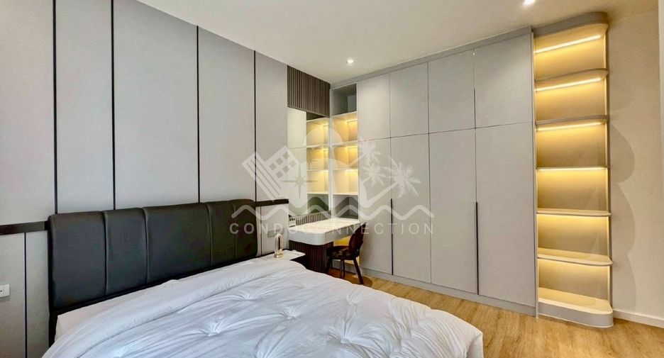 For sale 4 bedrooms house in East Pattaya, Pattaya