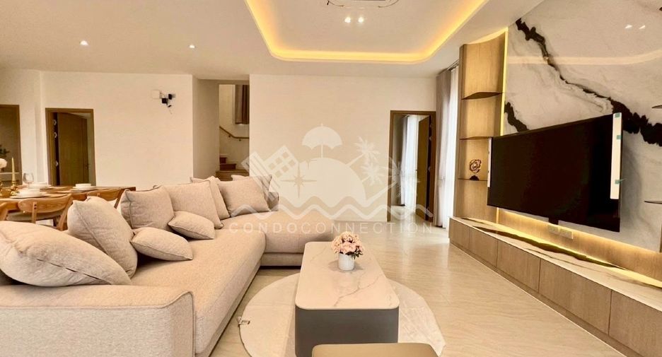 For sale 4 bedrooms house in East Pattaya, Pattaya