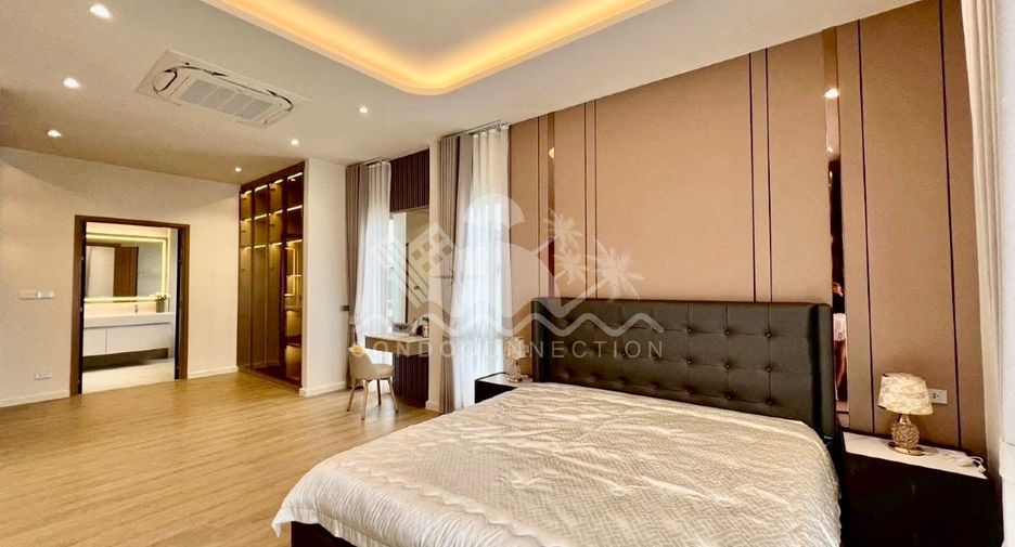 For sale 4 bedrooms house in East Pattaya, Pattaya