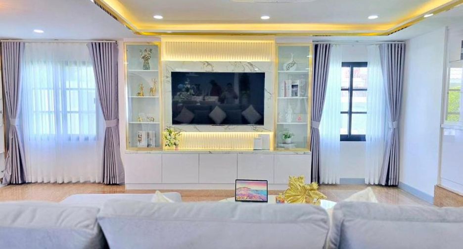 Casa en venta de 5 habitaciones en East Pattaya, Pattaya