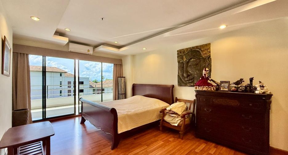 For sale 2 bedrooms condo in Pratumnak, Pattaya