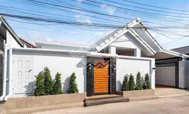 Haus zum Kauf mit 4 Zimmer in South Pattaya, Pattaya