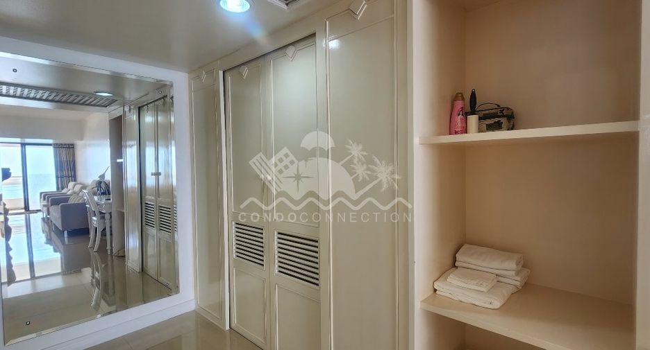 For sale 2 bedrooms condo in Jomtien, Pattaya