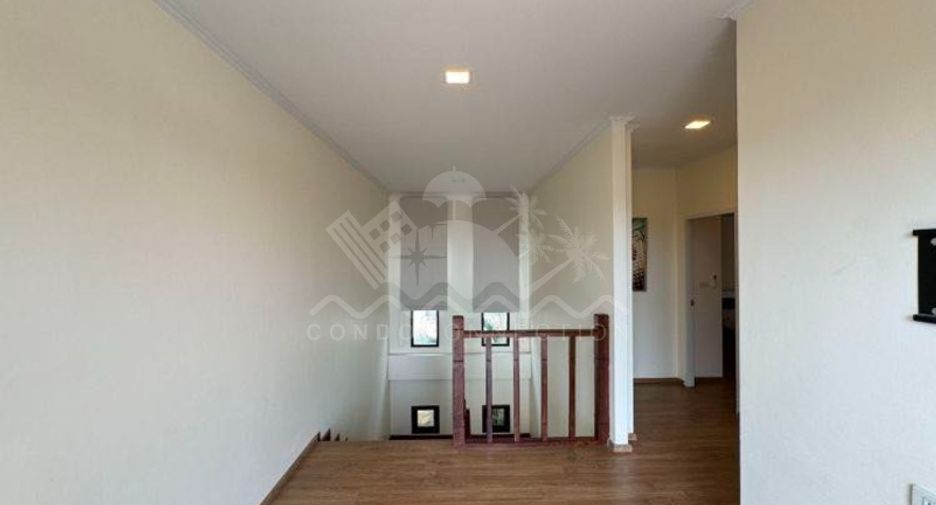 For sale 4 bedrooms house in East Pattaya, Pattaya