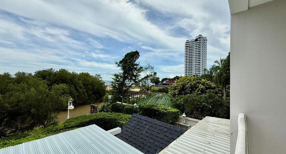 For sale 3 ベッドルーム condo in Sattahip, Chonburi