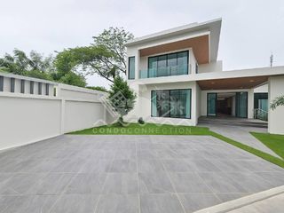 Haus zum Kauf mit 4 Zimmer in Bang Lamung, Chonburi