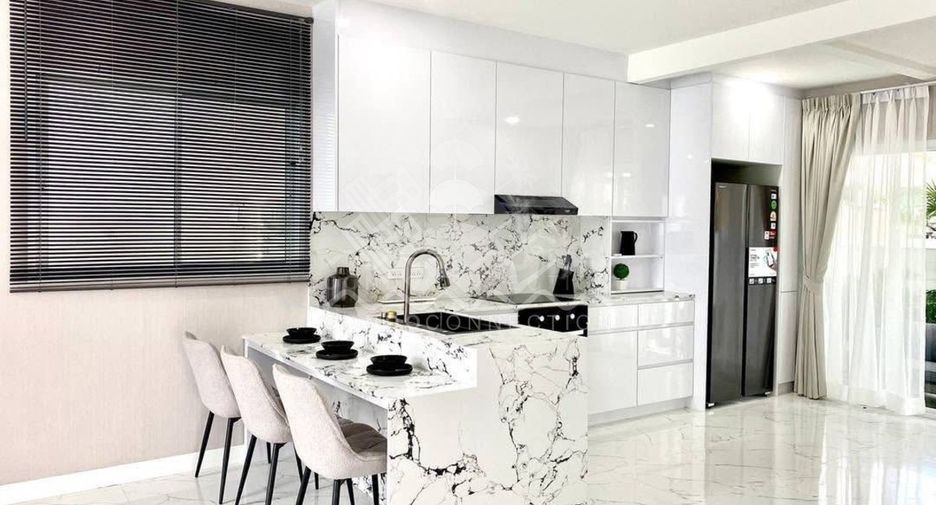 Haus zum Kauf mit 4 Zimmer in Jomtien, Pattaya
