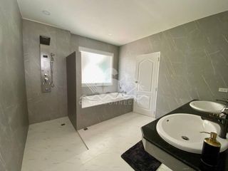 Haus zum Kauf mit 4 Zimmer in Bang Lamung, Chonburi