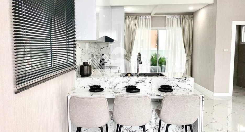 Haus zum Kauf mit 4 Zimmer in Jomtien, Pattaya