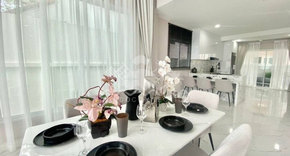 Haus zum Kauf mit 4 Zimmer in Jomtien, Pattaya