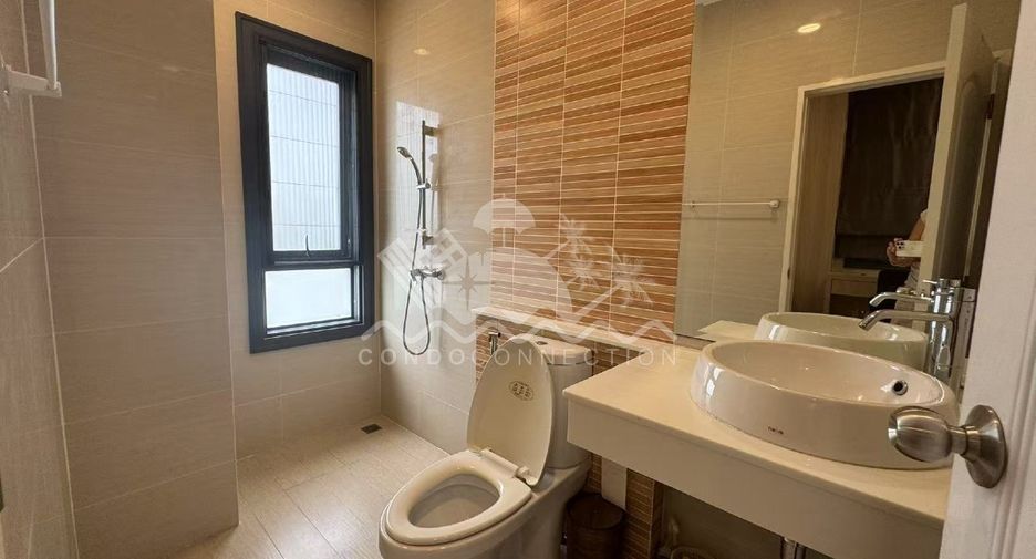 For sale 3 bedrooms house in East Pattaya, Pattaya