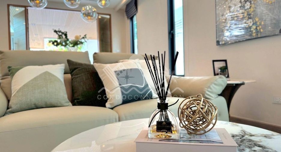 For sale 4 bedrooms house in Jomtien, Pattaya