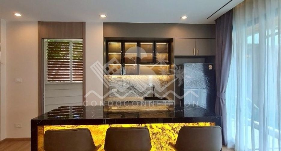 For sale 4 bedrooms house in Jomtien, Pattaya