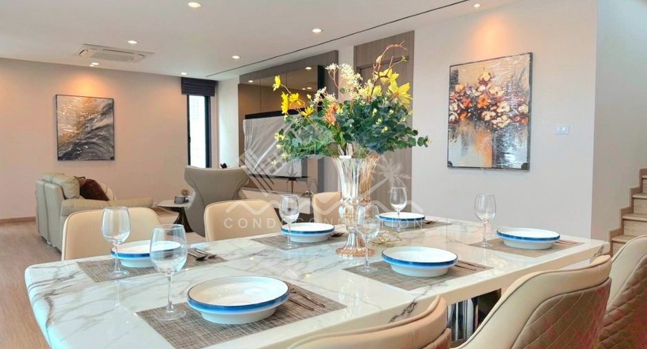 For sale 4 bedrooms house in Jomtien, Pattaya