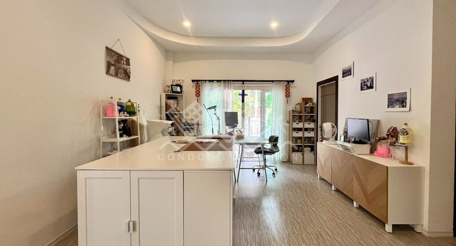 Haus zur Miete mit 3 Zimmer in East Pattaya, Pattaya