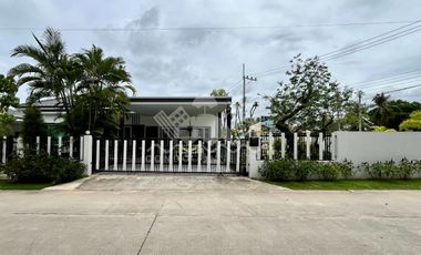 For sale and for rent 3 bedrooms house in Bang Lamung, Chonburi