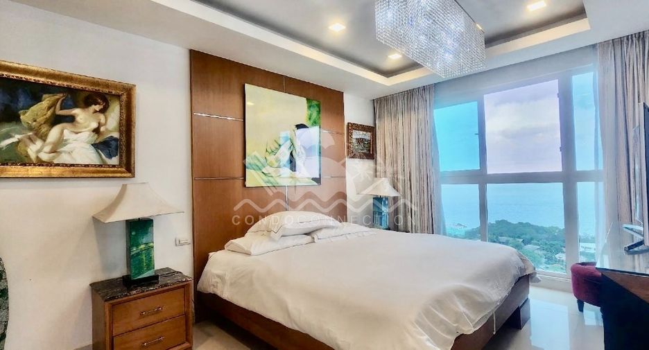 For sale 2 bedrooms condo in Pratumnak, Pattaya