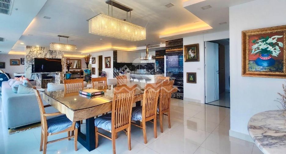 For sale 2 bedrooms condo in Pratumnak, Pattaya