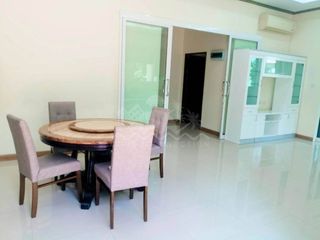 Haus zur Miete mit 3 Zimmer in Bang Lamung, Chonburi